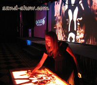 Painter Anna Vlasova - "Sand-show theatre"